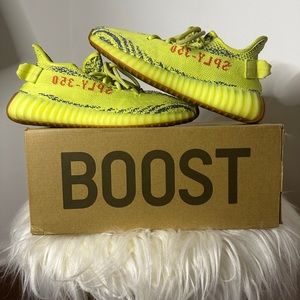 Adidas Yeezy boost 350 V2 Semi Frozen Yellow